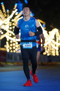 BIB: 2013, 43844
                            <button type="button" onclick="openModal(19752722)" class="btn btn-primary btn-sm float-right btn-popup" data-toggle="modal" data-target=".modal-high-quality">
                        <i class="fas fa-shopping-cart"></i> Add to Cart
                    </button>
                                            <button type="button" onclick="isThisMe(19752722, true)" class="btn btn-success btn-sm float-right btn-popup btn-isme hidden" data-toggle="tooltip" data-placement="bottom" title="นี่คือรูปของคุณใช่ไหม คลิกที่นี่เพื่อเอาเข้าอัลบั้ม">
                        <i class="fas fa-plus"></i> Add to album
                    </button>
                    <button type="button" onclick="isThisMe(19752722, false)" class="btn btn-warning btn-sm float-right btn-popup btn-isnotme hidden">
                        <i class="fas fa-ban"></i> Remove from album
                    </button>